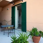 Terrazzo Eucalipto شقة
